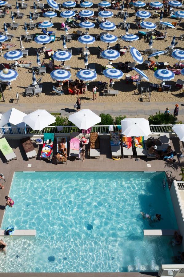 Hotel Canarie Lido di Jesolo Esterno foto
