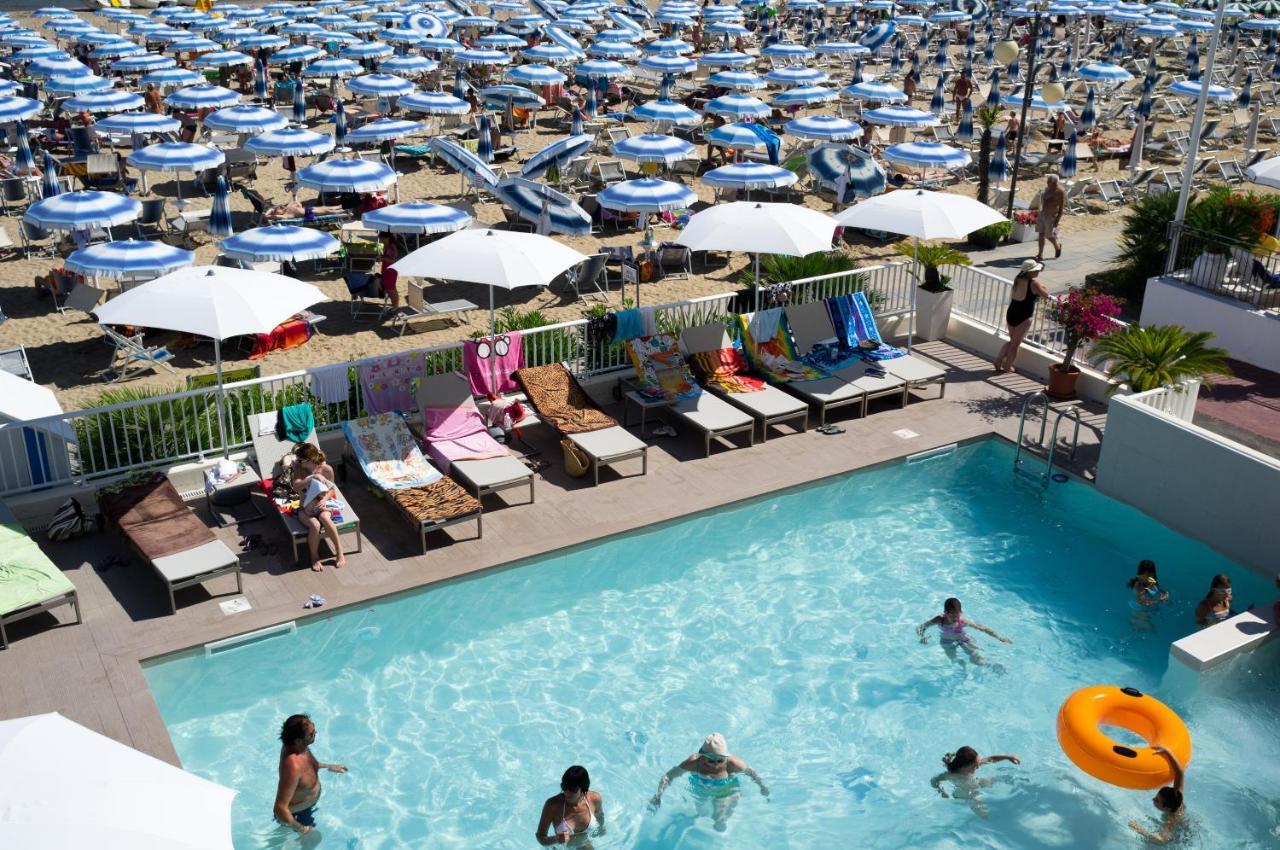 Hotel Canarie Lido di Jesolo Esterno foto
