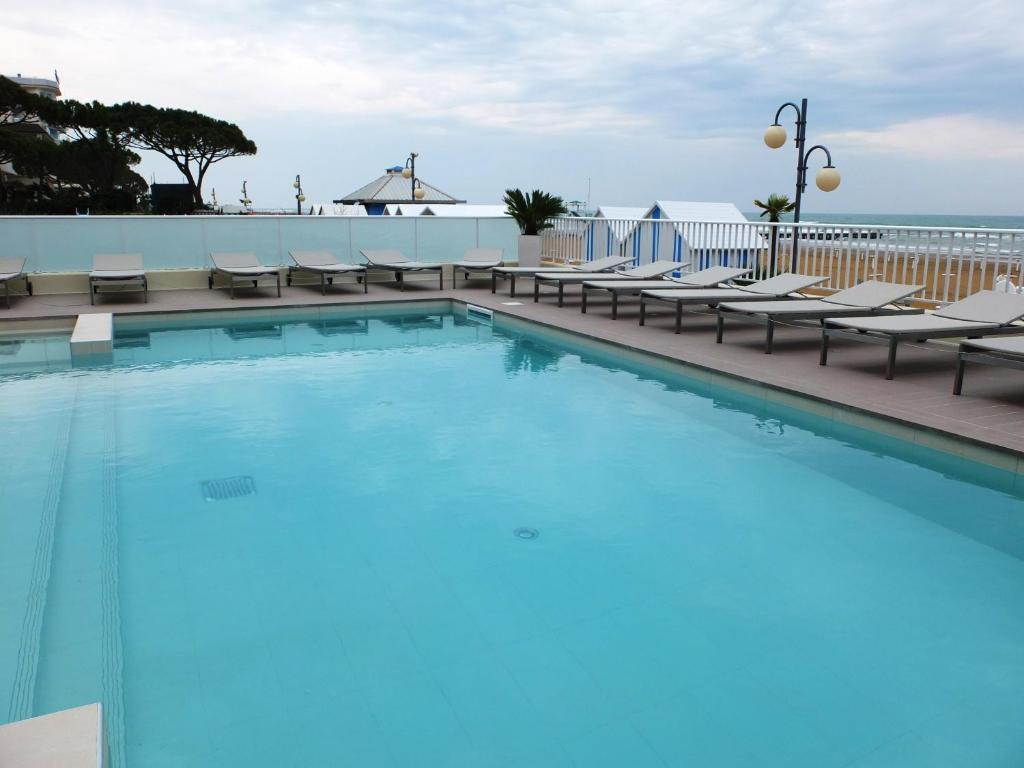 Hotel Canarie Lido di Jesolo Esterno foto